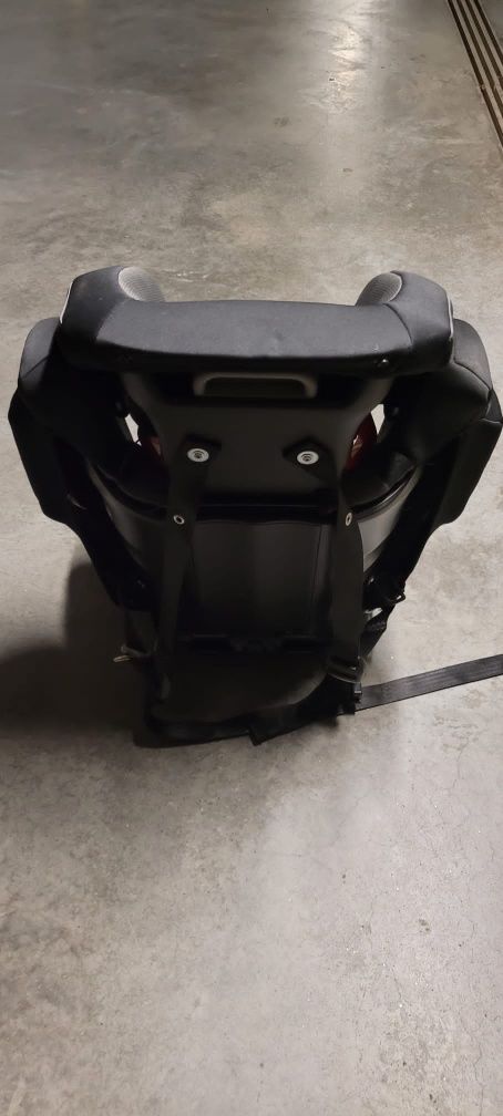 Fotelik samochodowy Recaro Monza Nova
