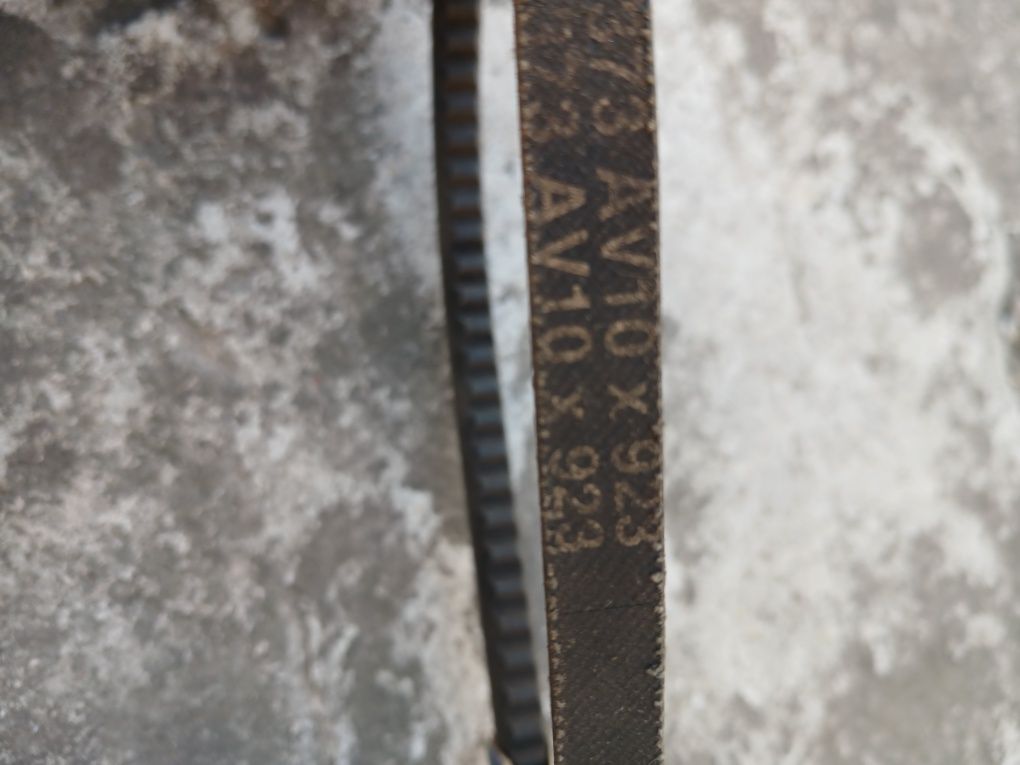 Ремень клиновой DAYCO 10A0925C