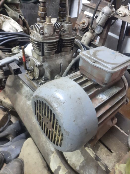 Kompresor sprężarka 2,2 KW 100 litrów