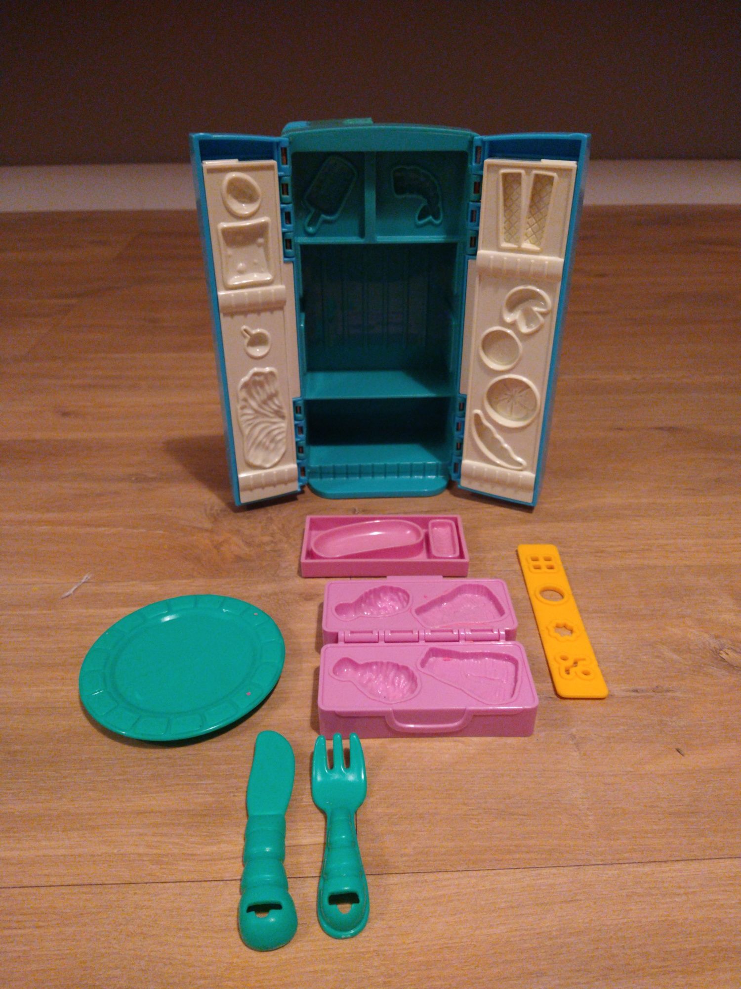 PlayDoh Lodówka + ciastolina
