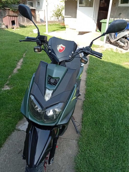 Продам скутер Форте 150 куб