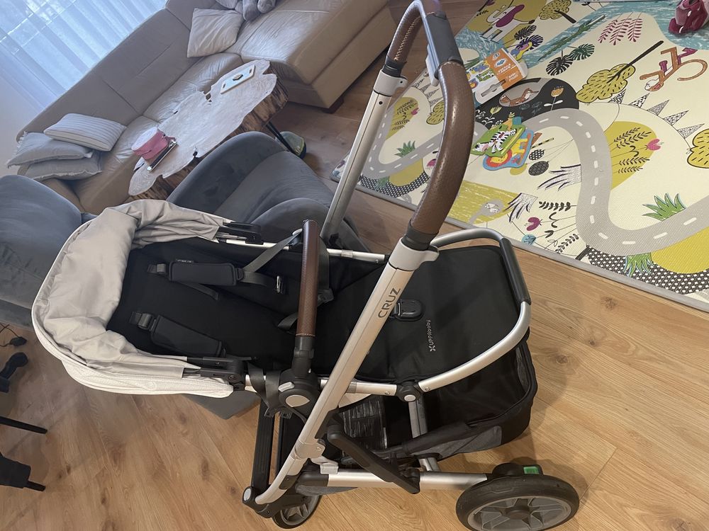 Uppababy Cruz V2 Spacerowy Bryce White Marl