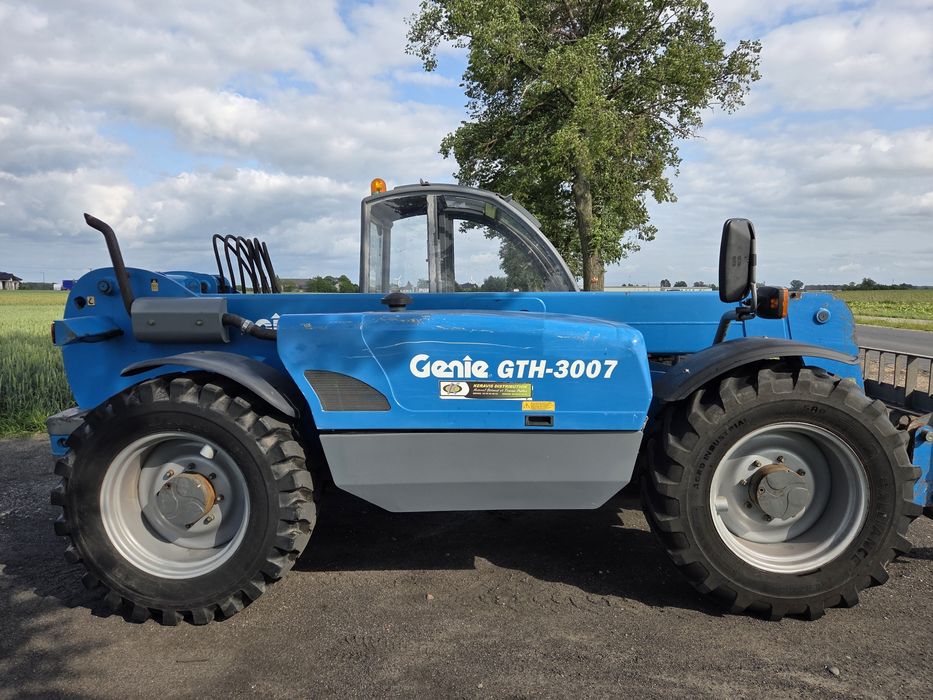 Ładowarka teleskopowa genie 3007 cat , merlo