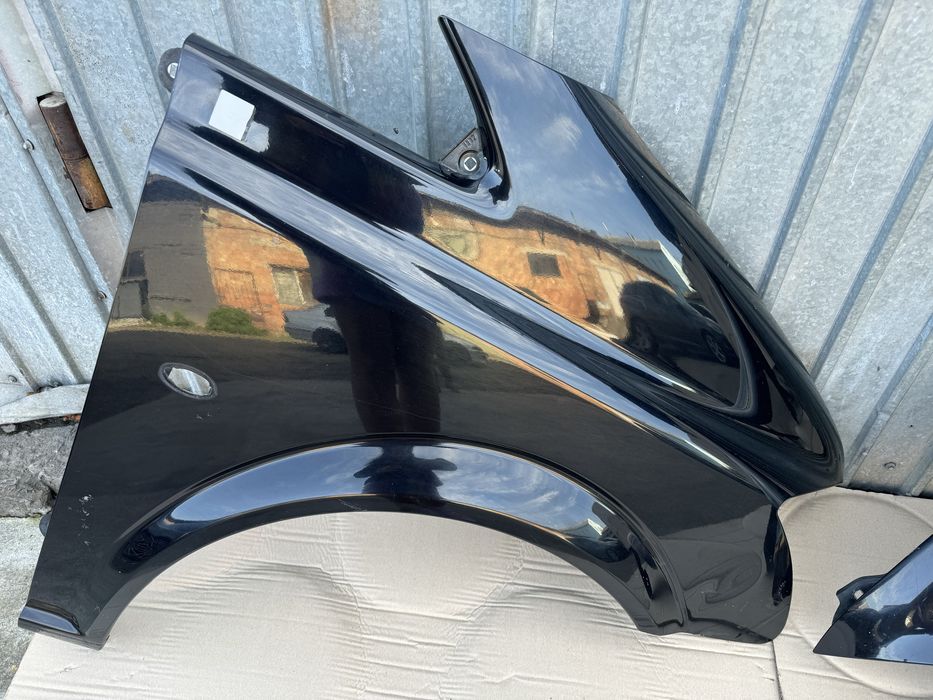 Крило переднє на Mercedes-Benz VITO W639.