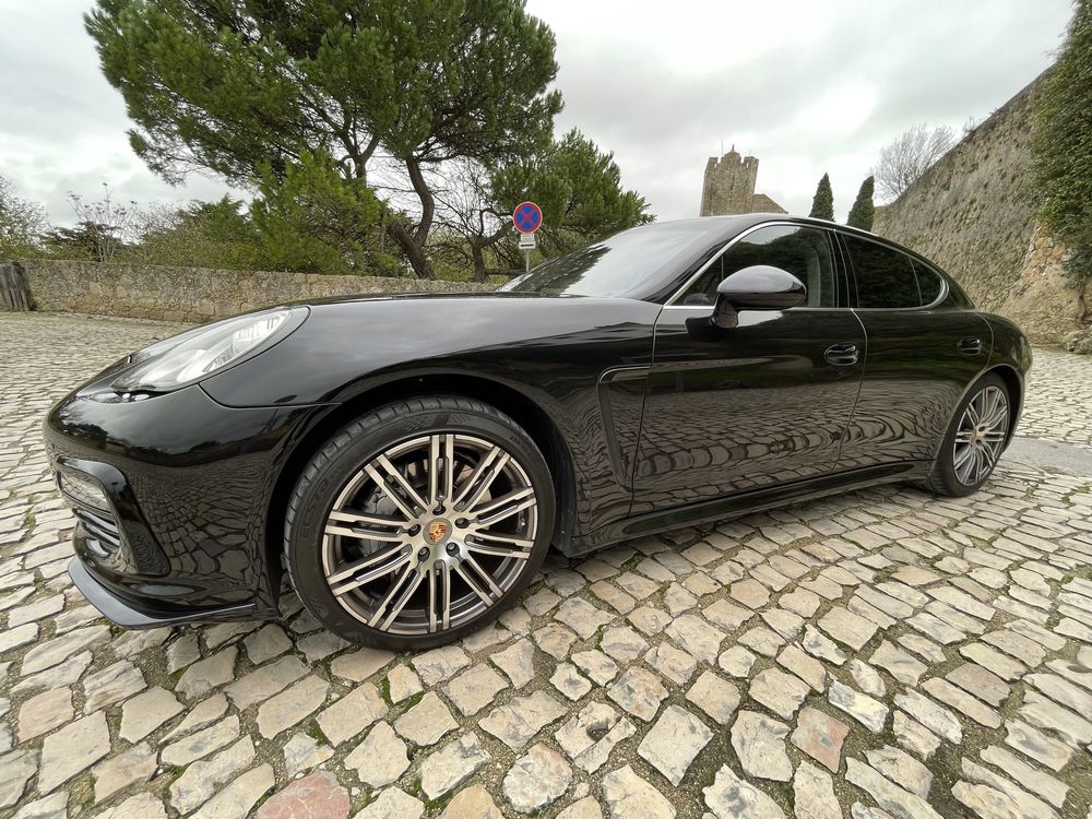 Porsche panamera 4.8 V8  400 cv