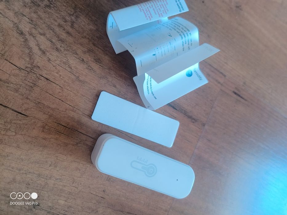 Sensor temperatura e humidade tuya