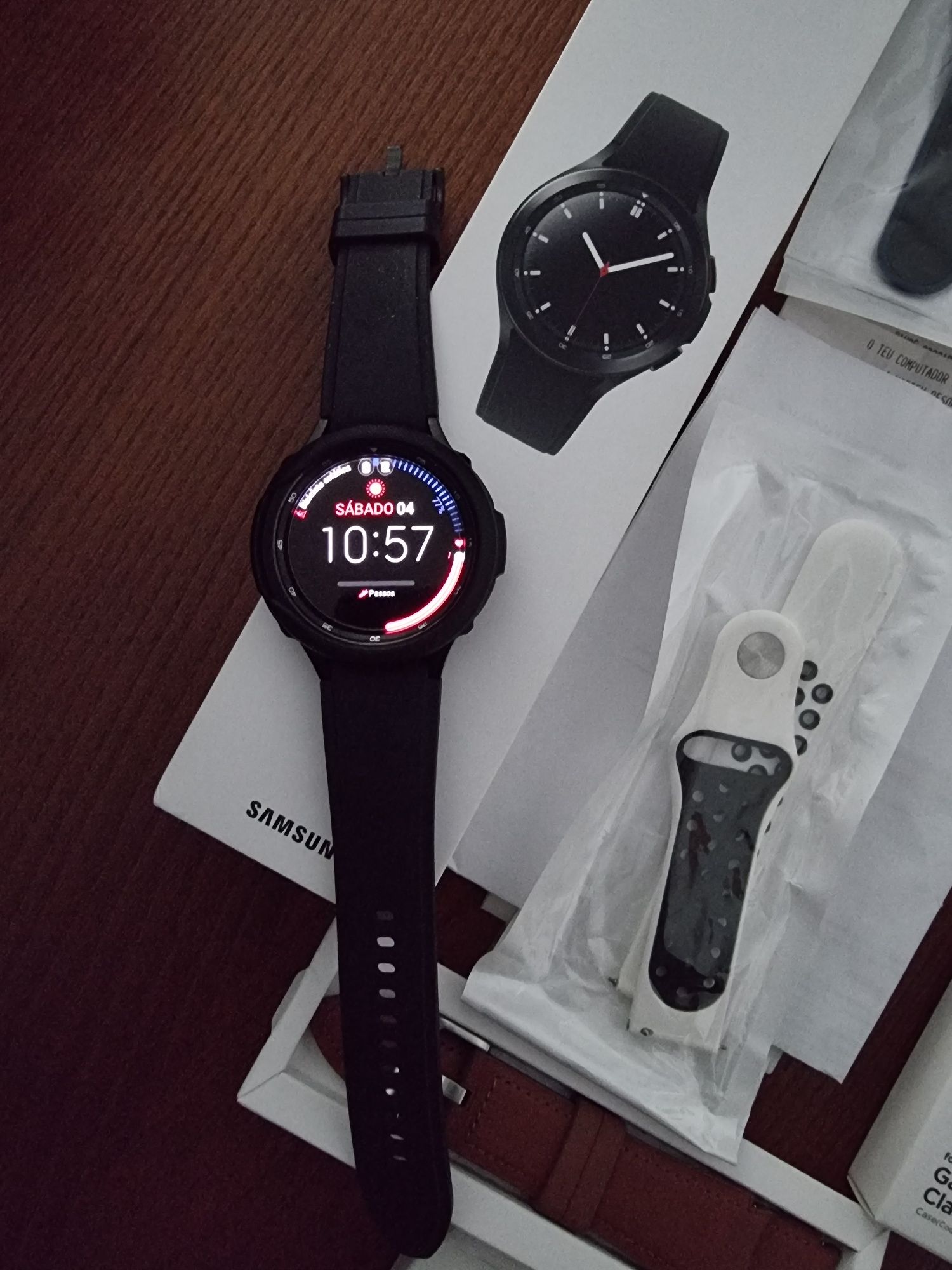 Samsung Galaxy Watch 4 Classic 46mm BT Black com Acessórios