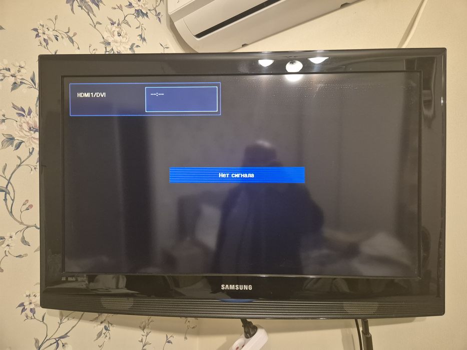 Телевізор Samsung 32"+ wifi тюнер