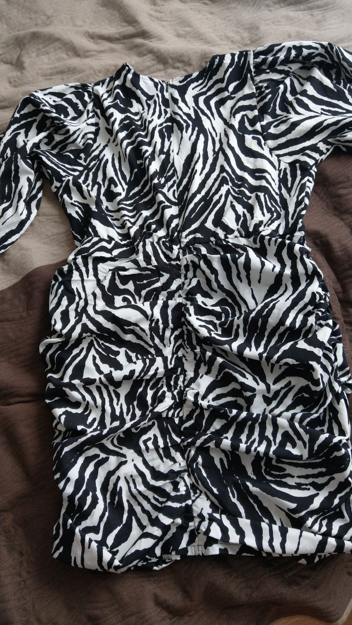 Sukienka damska roz L/XL Pieces