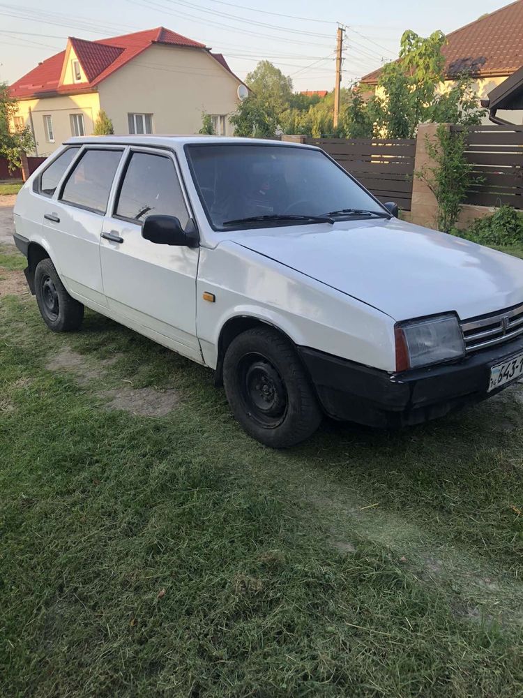 Продам авто ваз 2109