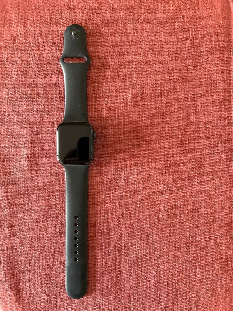 Apple Watch SE semi novo