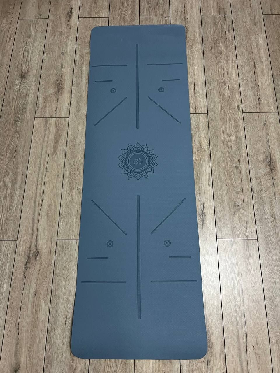 Якісний новий коврик  килимок для йоги фітнесу