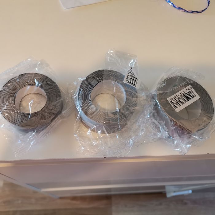 Taśma uszczelniającą do wanny - brodzika kolor szary, 22mm i 38mm