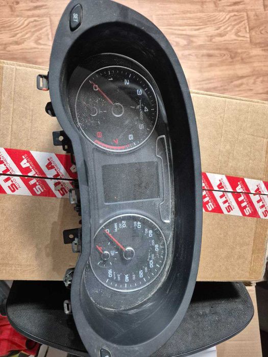 Приборна панель Audi Q3 2018 8U0920960C