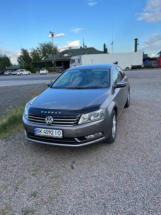 Passat B7 sedan.