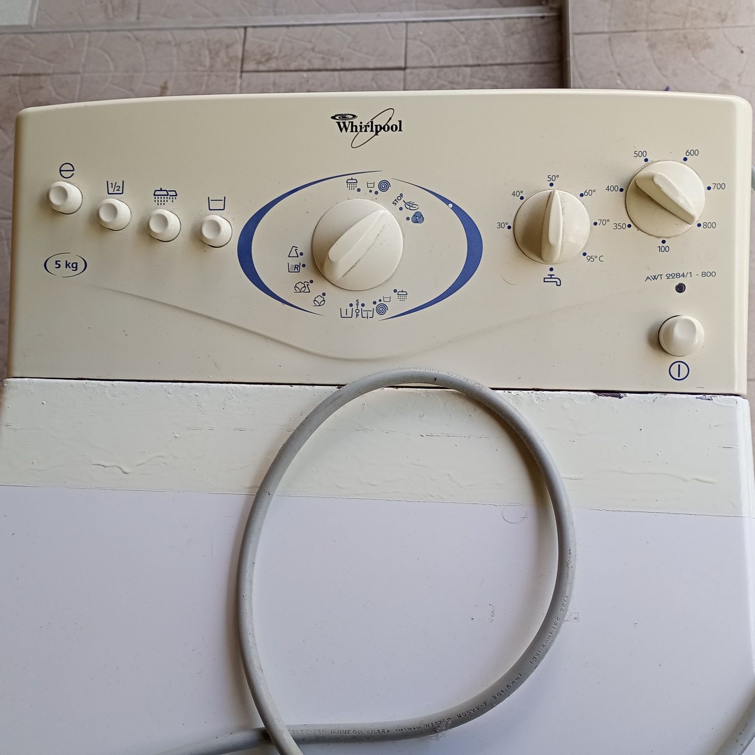 Старальная машина Whirlpool полностью в рабочем состоянии