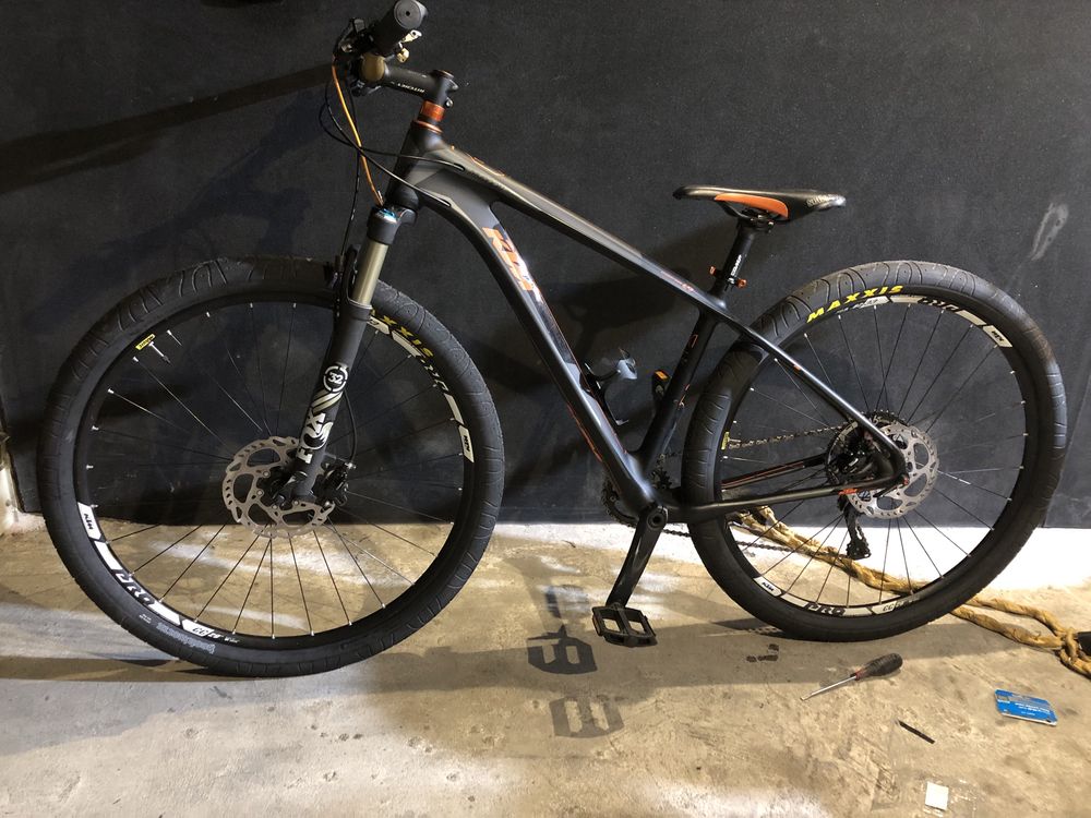 Ktm myrron prestige carbono,R29, fox 32, Aros Mavic Pro, pneus Maxxis