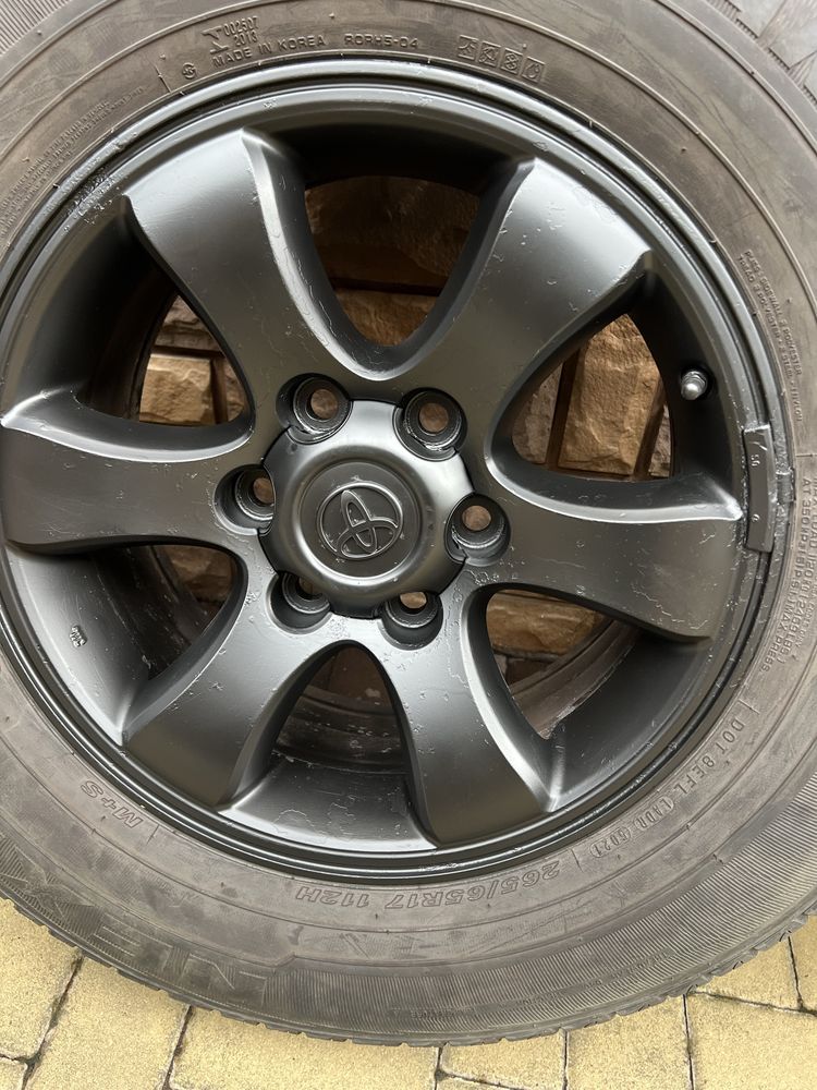 Sprzedam alufelgi wraz z oponami z Toyoty Lamd Cruiser
