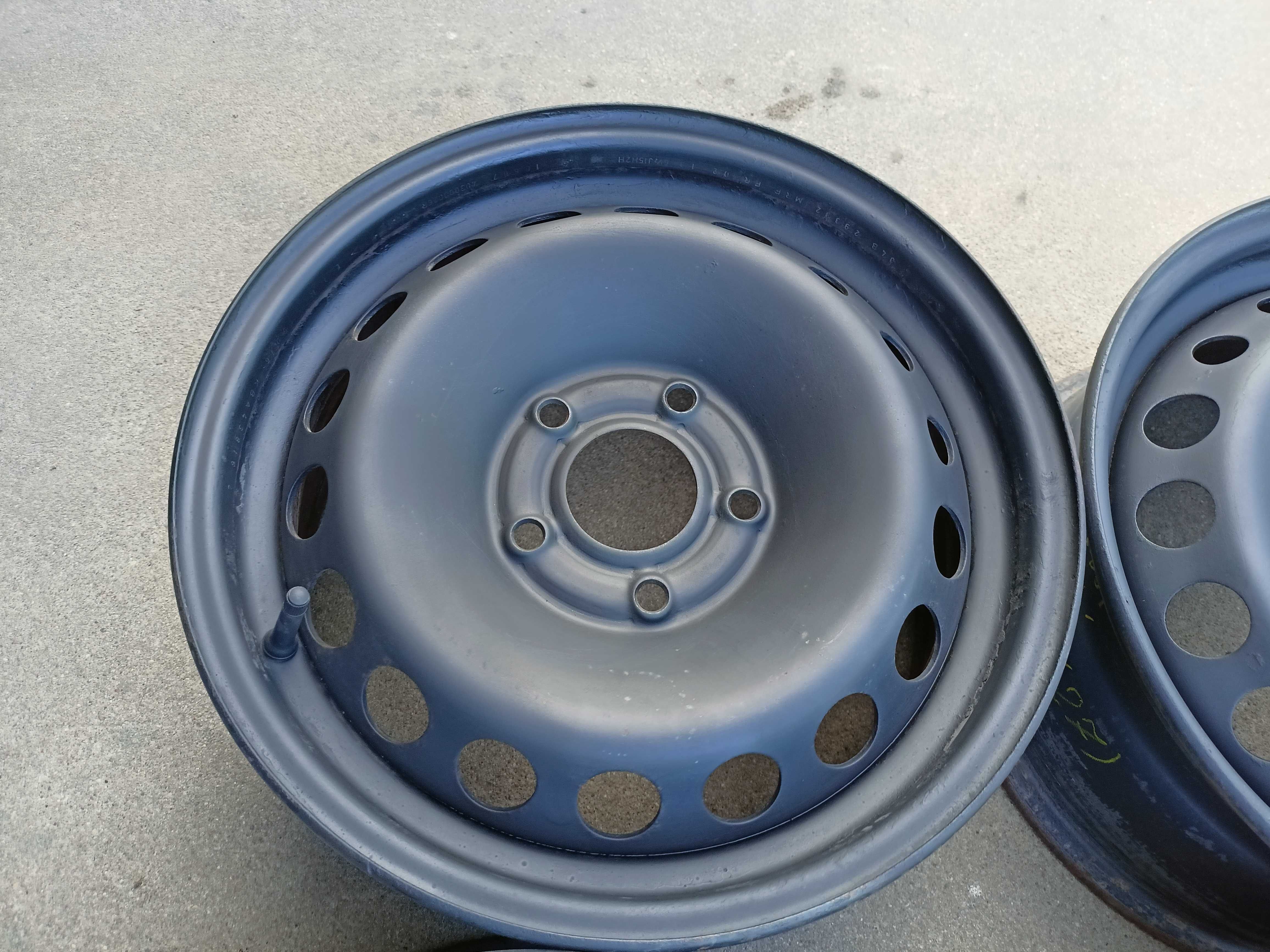 27 felgi stalowe 15  renault  megane 5x114,3 ET47