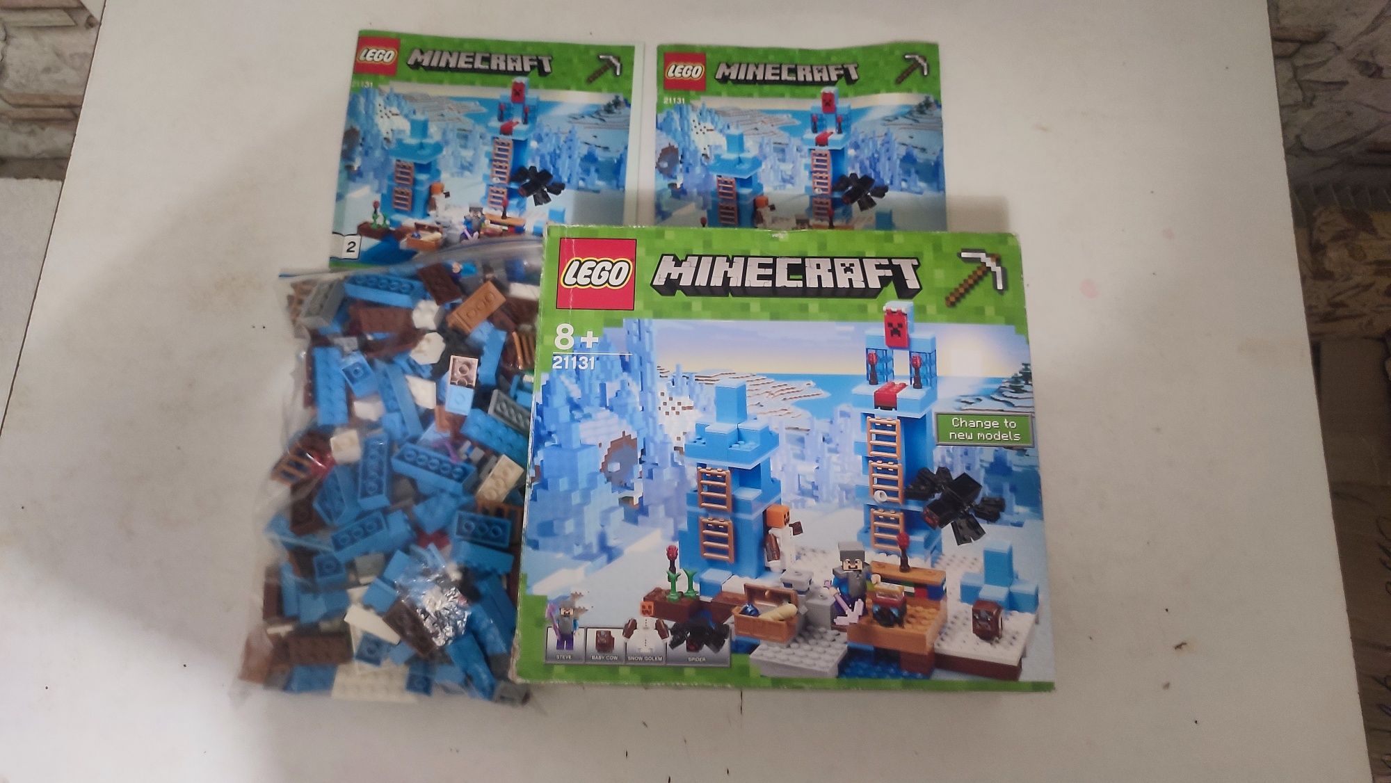 Рідкісний LEGO Minecraft 21131 (Крижані шипи)