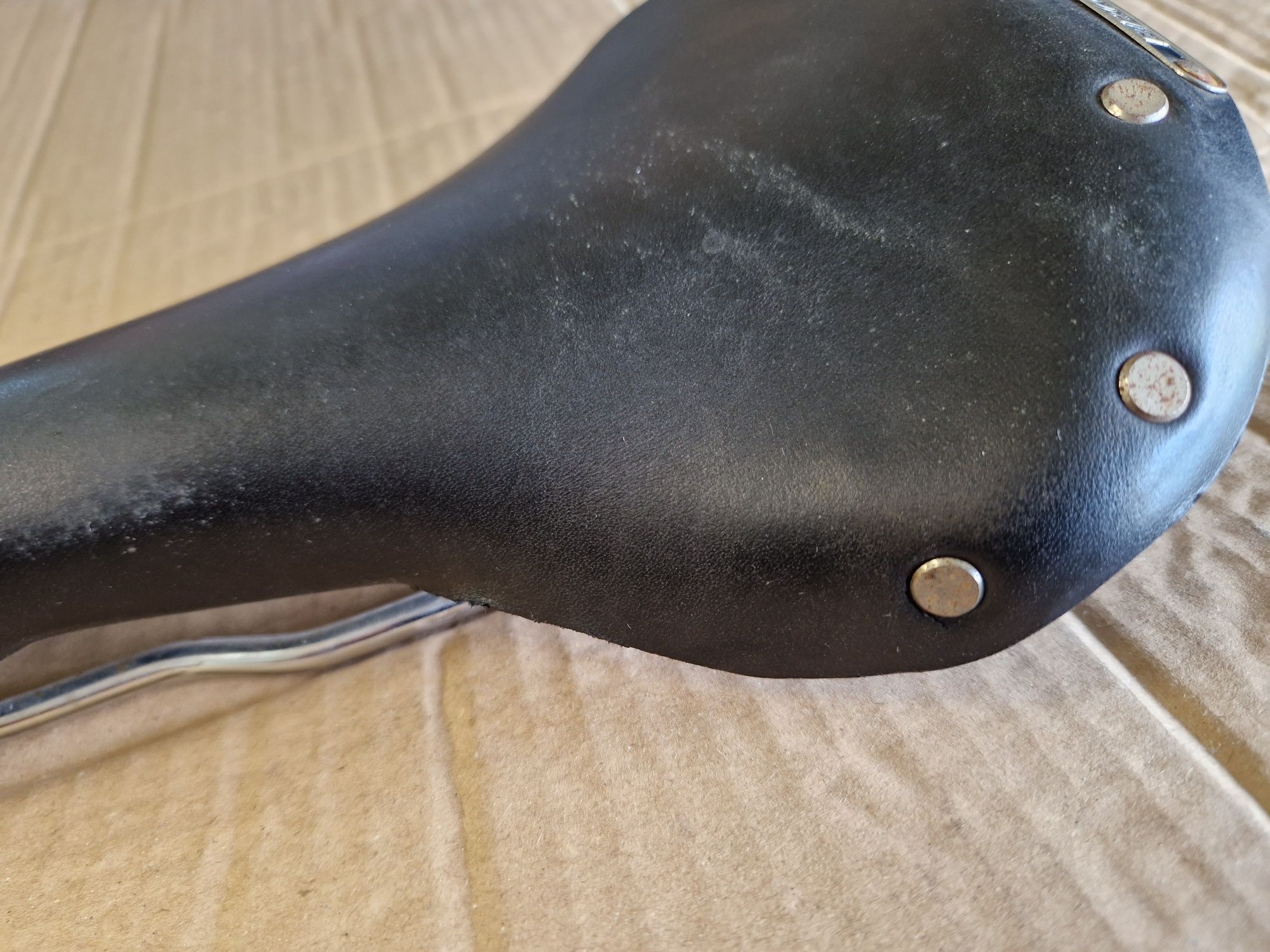 Siodełko Brooks B15 Swallow czarne