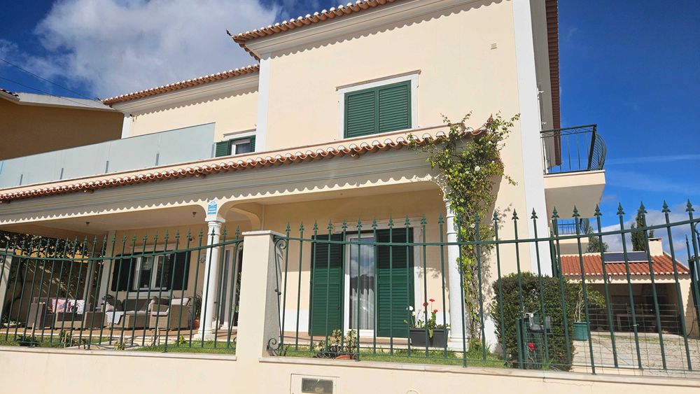 Moradia T4 Isolada Venda do Pinheiro