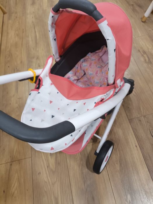 Wózek dziecięcy z lalką