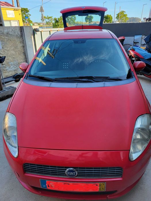 Vendo Fiat Punto 1.3 Multijet Diesel (avariado)