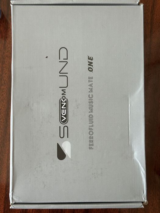 Venom Sound Ferrofluid Music Mate ONE. Ферофлюідна лампа