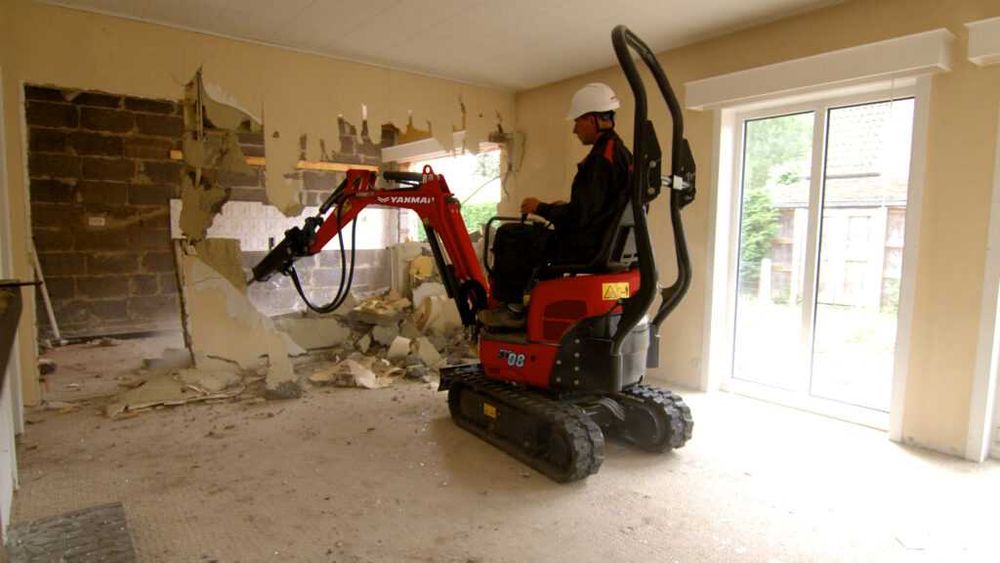 Aluguer mini escavadora