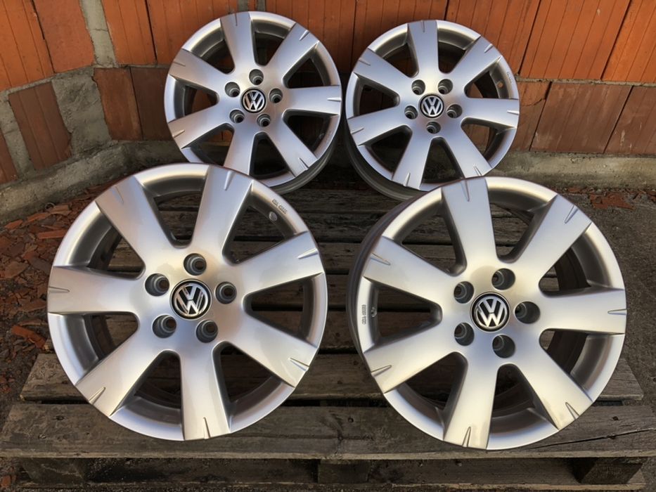 + felgi 16 cali VW Passat Golf orginał Radom