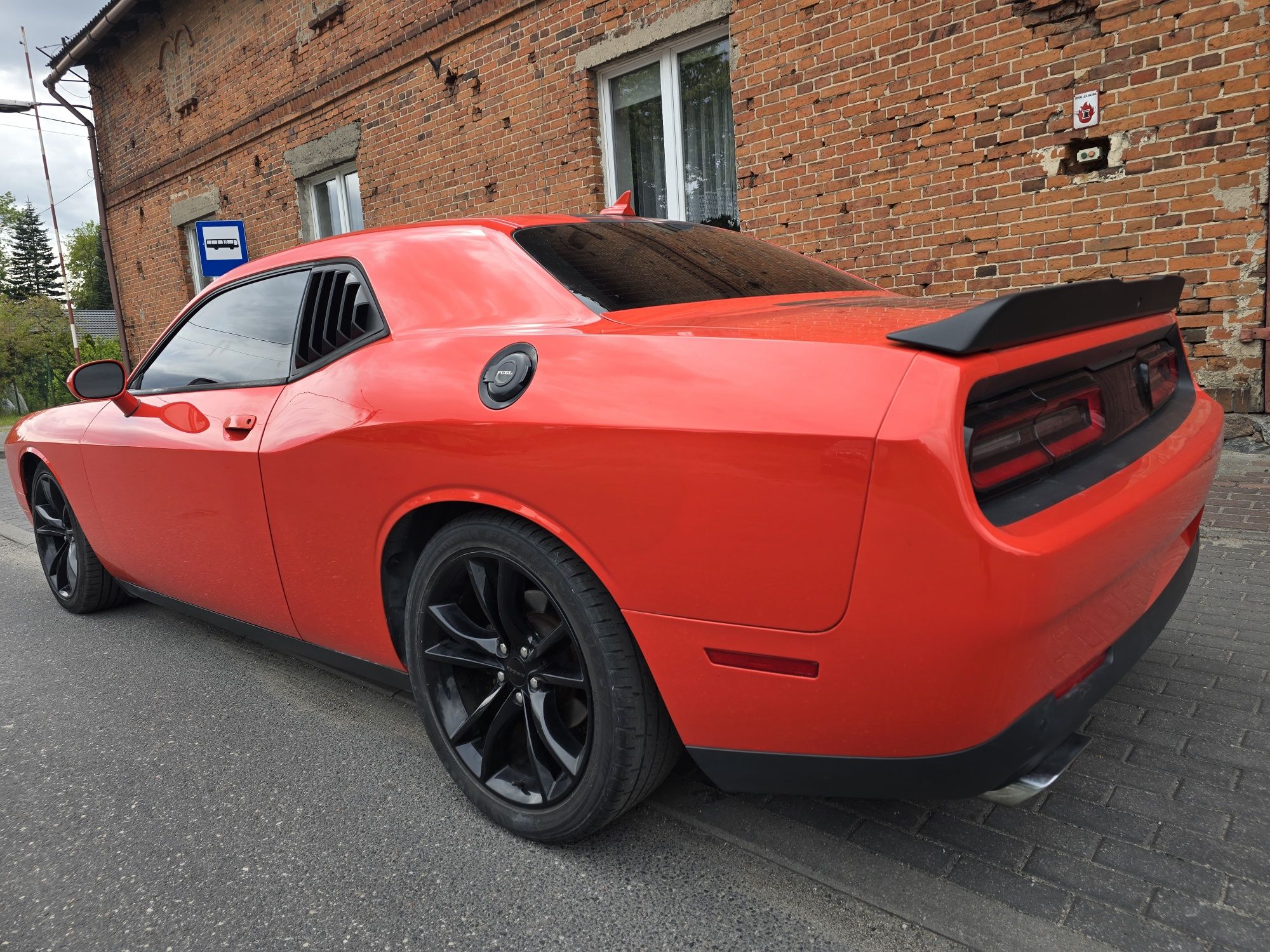 Dodge challenger 5,7 V8 R/T PLUS 2017r