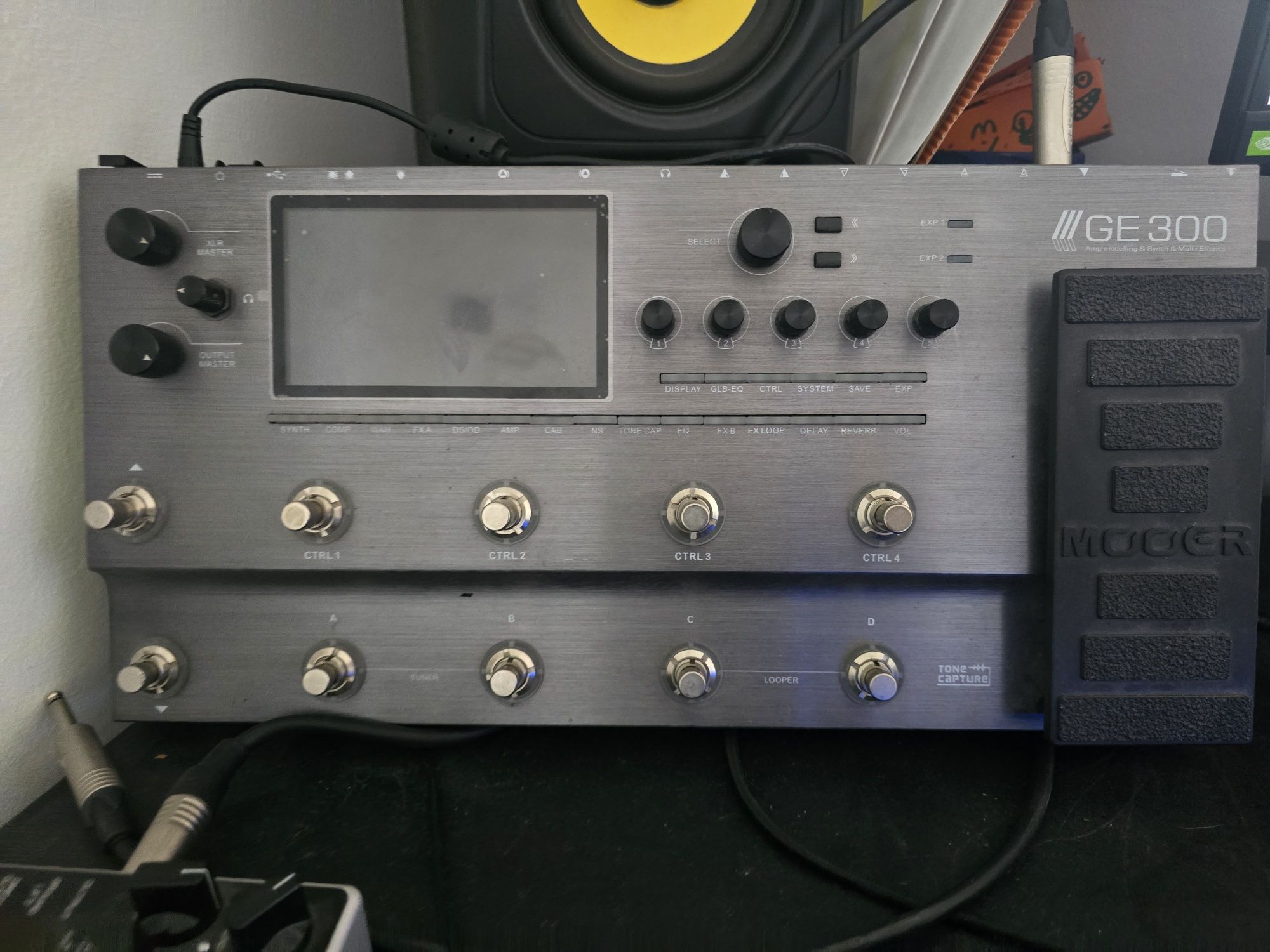 MOOER GE300 multiefekt