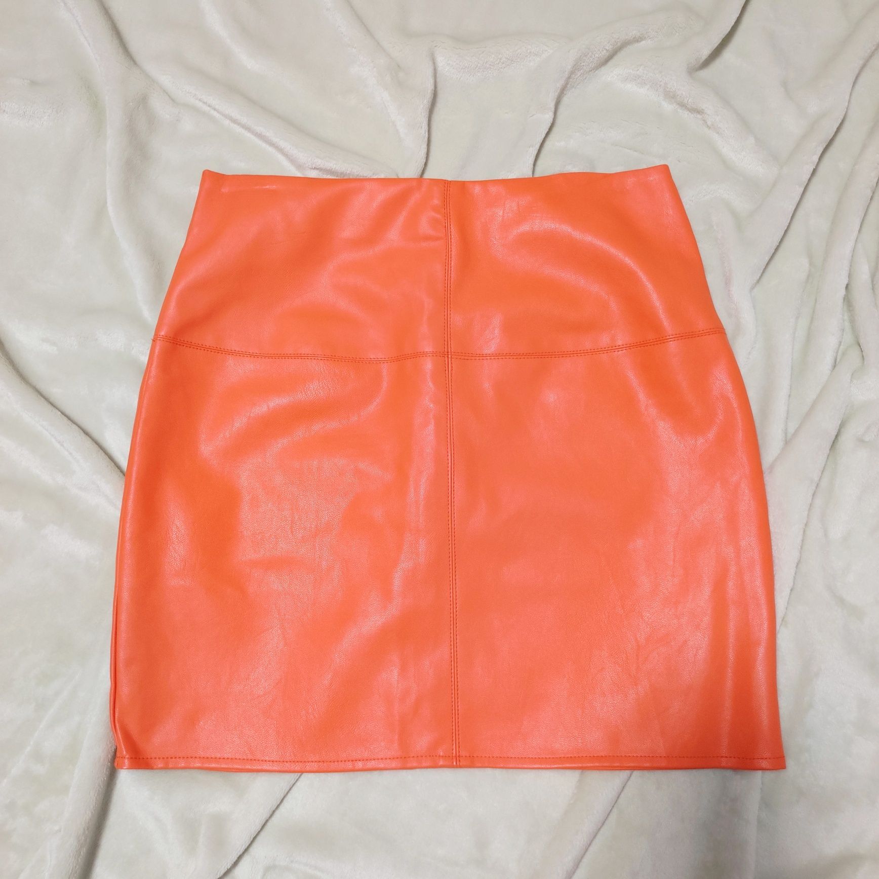 Оранжевая юбка MISSGUIDED из экокожи