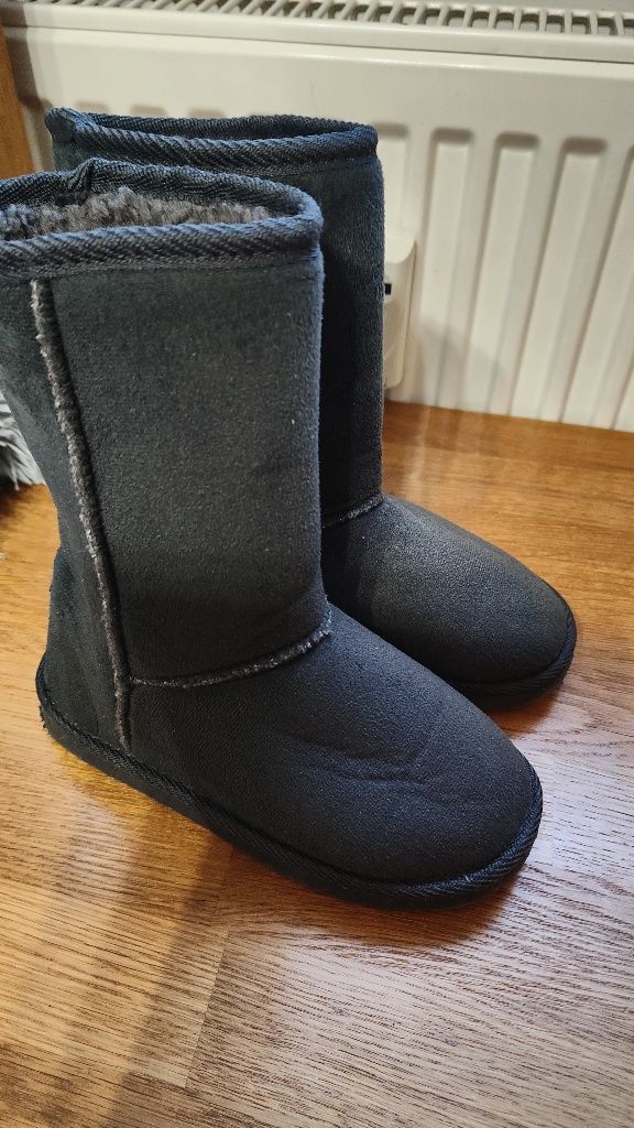 Buty zimowe chłopięce rozmiar 30 długość wkładki wewnętrznej 20 cm