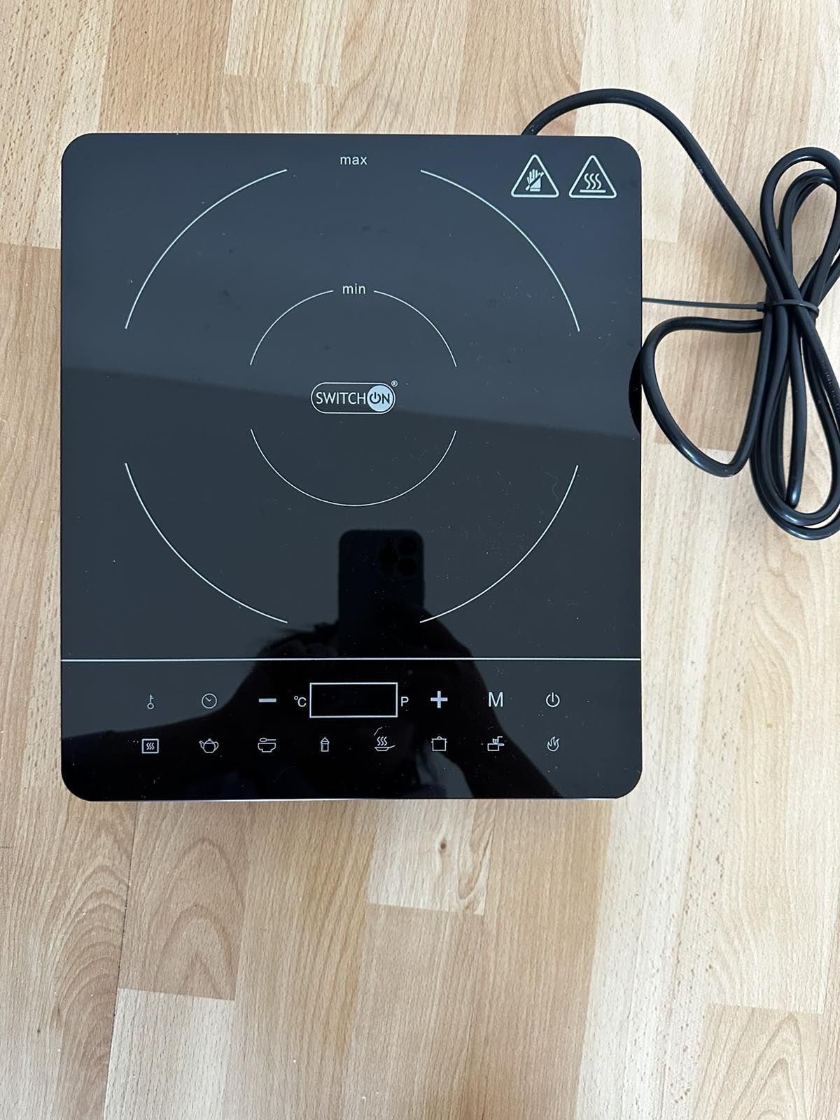 Продам настільну індукційну плиту Switch On IC- AO201