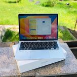 Apple MacBook Air 13” 2020 M1 8/256Gb Silver. Новий, 10 циклів заряду!