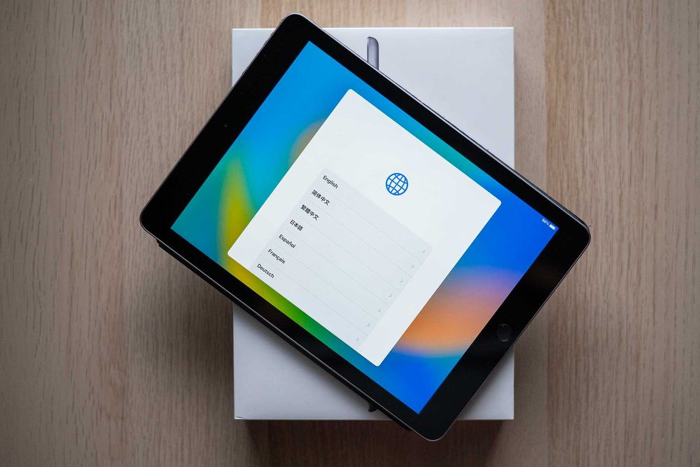 Ipad 5 generacja WiFi 32GB + etui