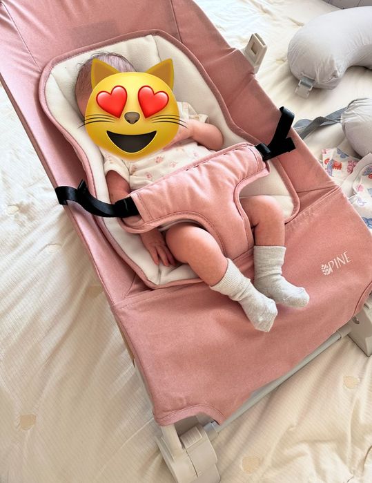 Шизлонг дитячий крісло качалка Caretero