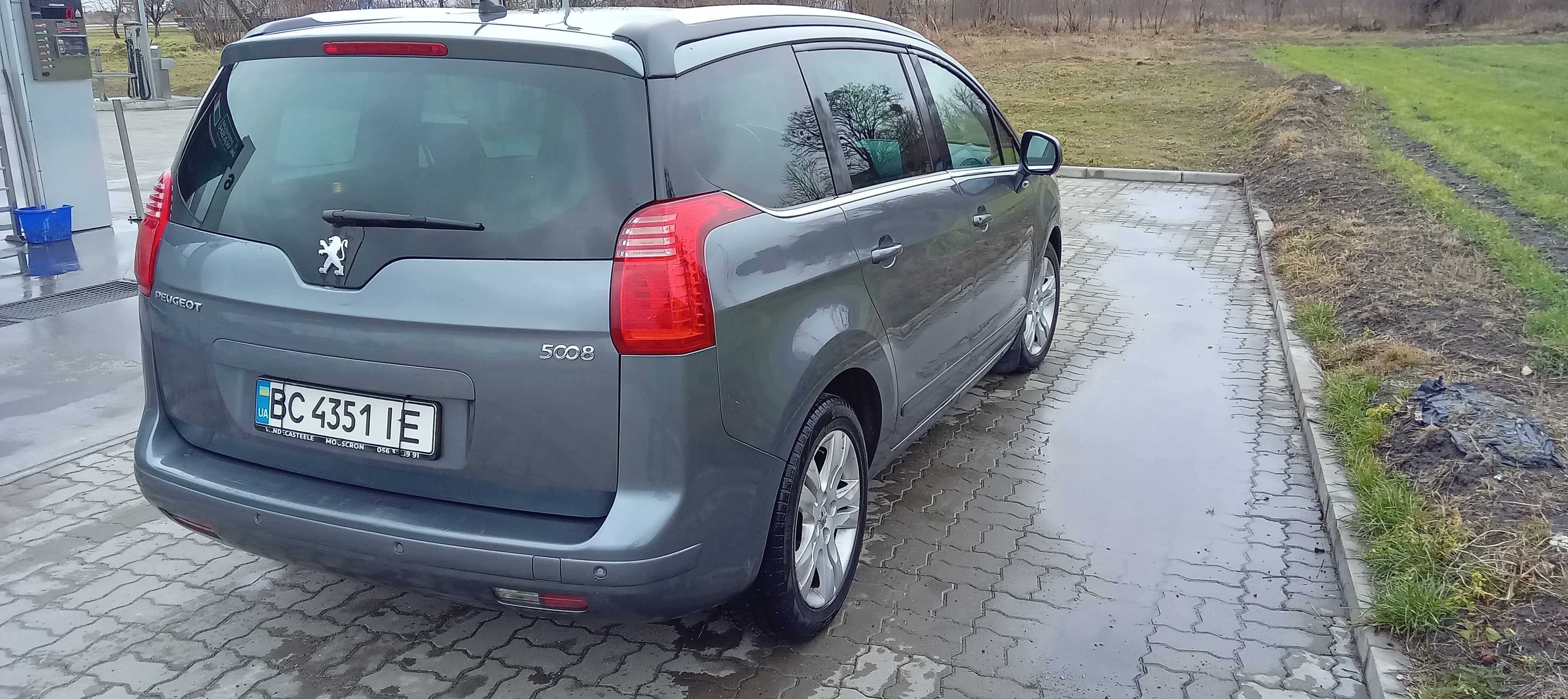 Peugeot Пежо 5008, 1.6 диз., 2011, панорама