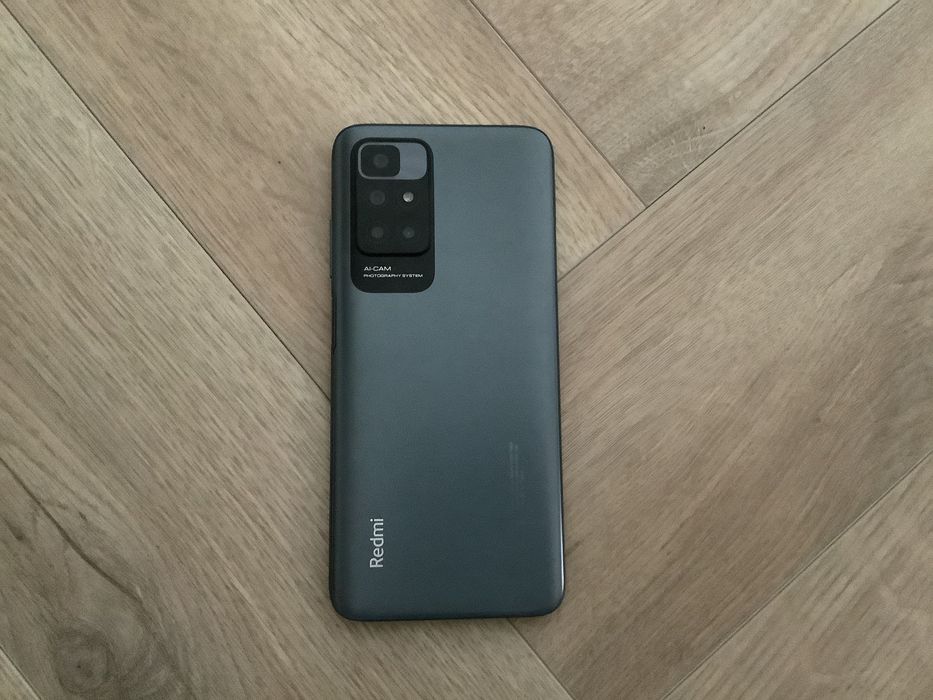 Redmi 10 6/128гб  90гц
