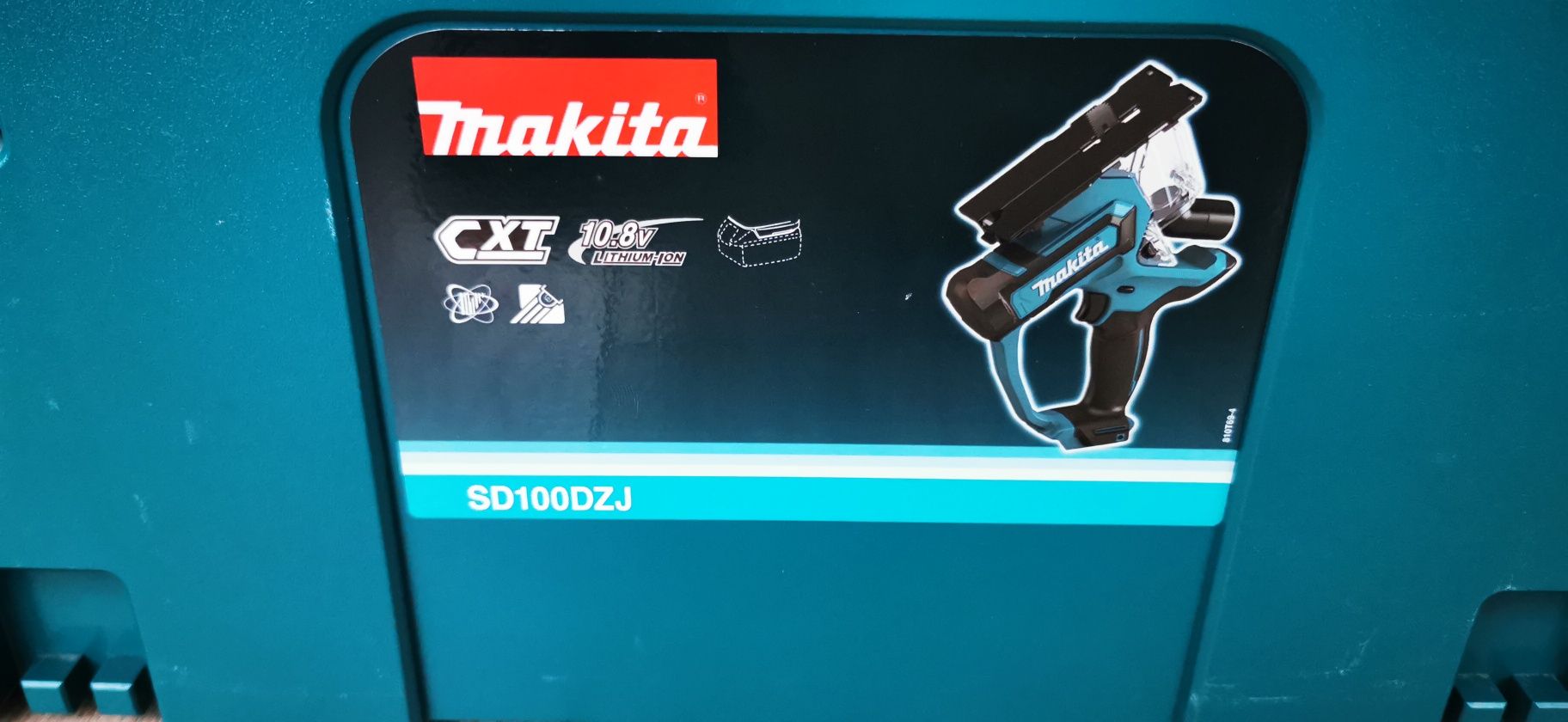 Makita SD100 DZJ wyrzynarka do karton gipsu