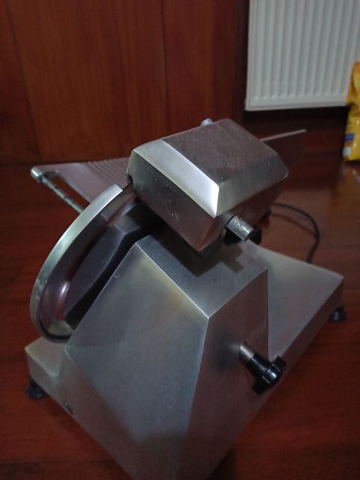 Fiambreira como novo