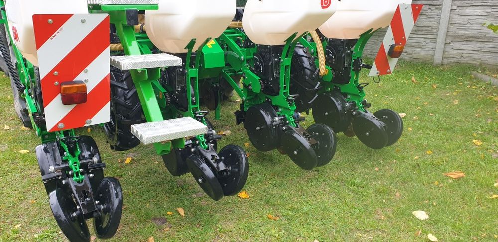 Siewnik punktowy do kukurydzy 4 rzędowy  Sfoggia sigma 5