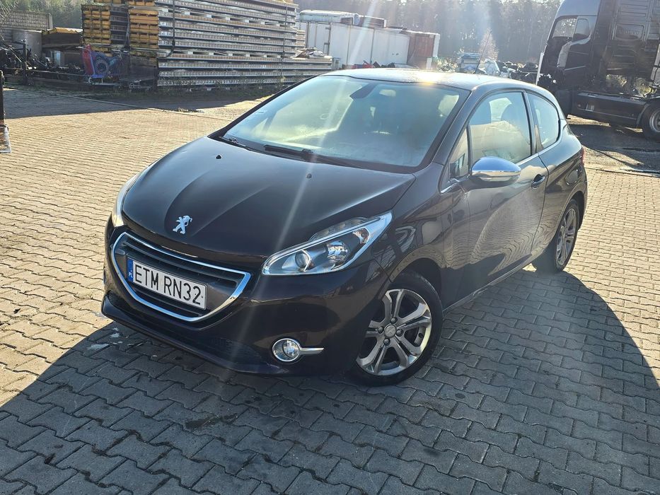 Peugeot 208