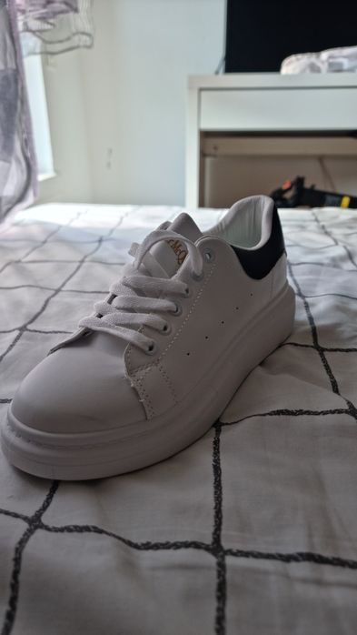 Temis Alexandre mcqueen