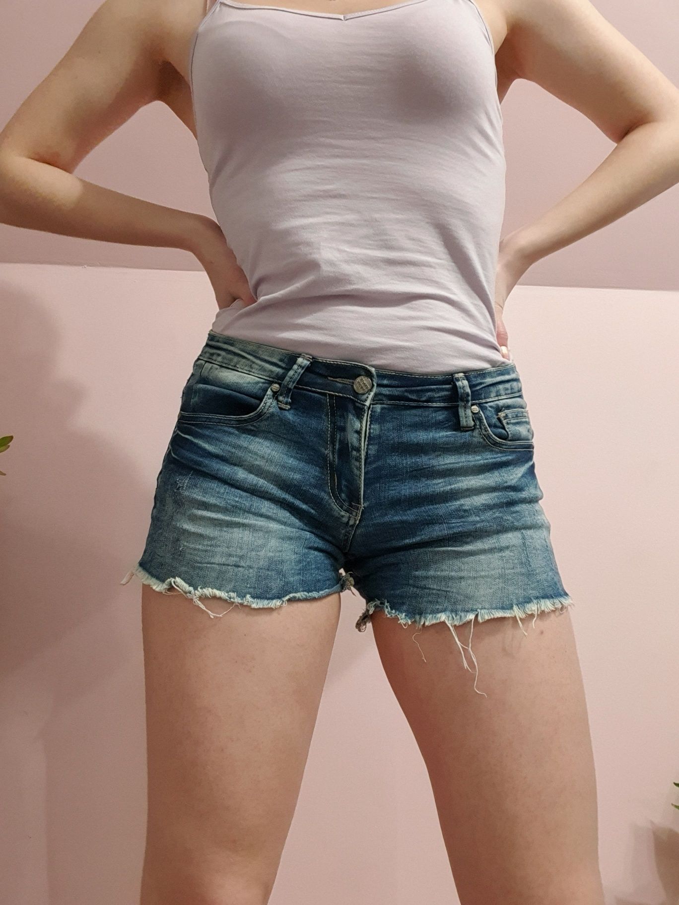 Spodenki jeansowe szorty dżinsowe biodrówki poszarpane