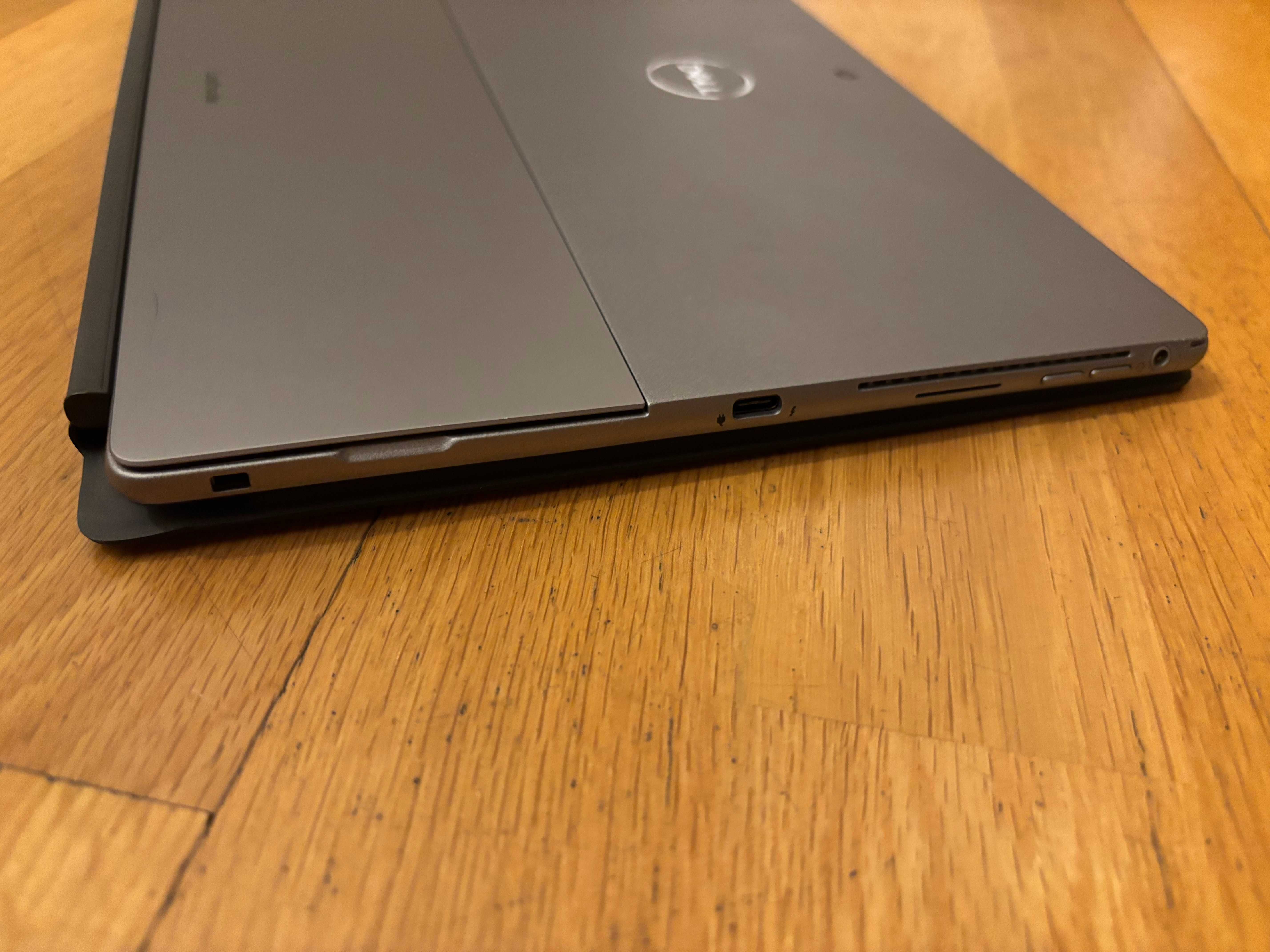 Portátil DELL Latitude 7320 Detachable - COM GARANTIA DELL