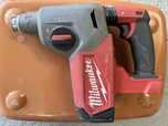 Milwaukee m18 FHX młotowiertarka uszkodzona