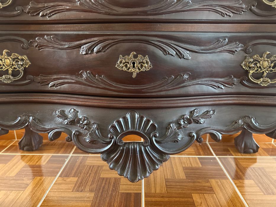 Cómoda antiga D. João V